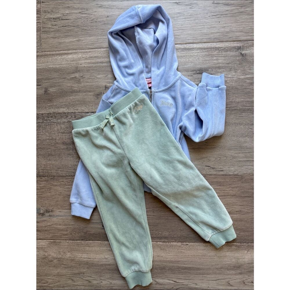 Juicy Couture Kids Velour Hoodie and Sweatpants 3T